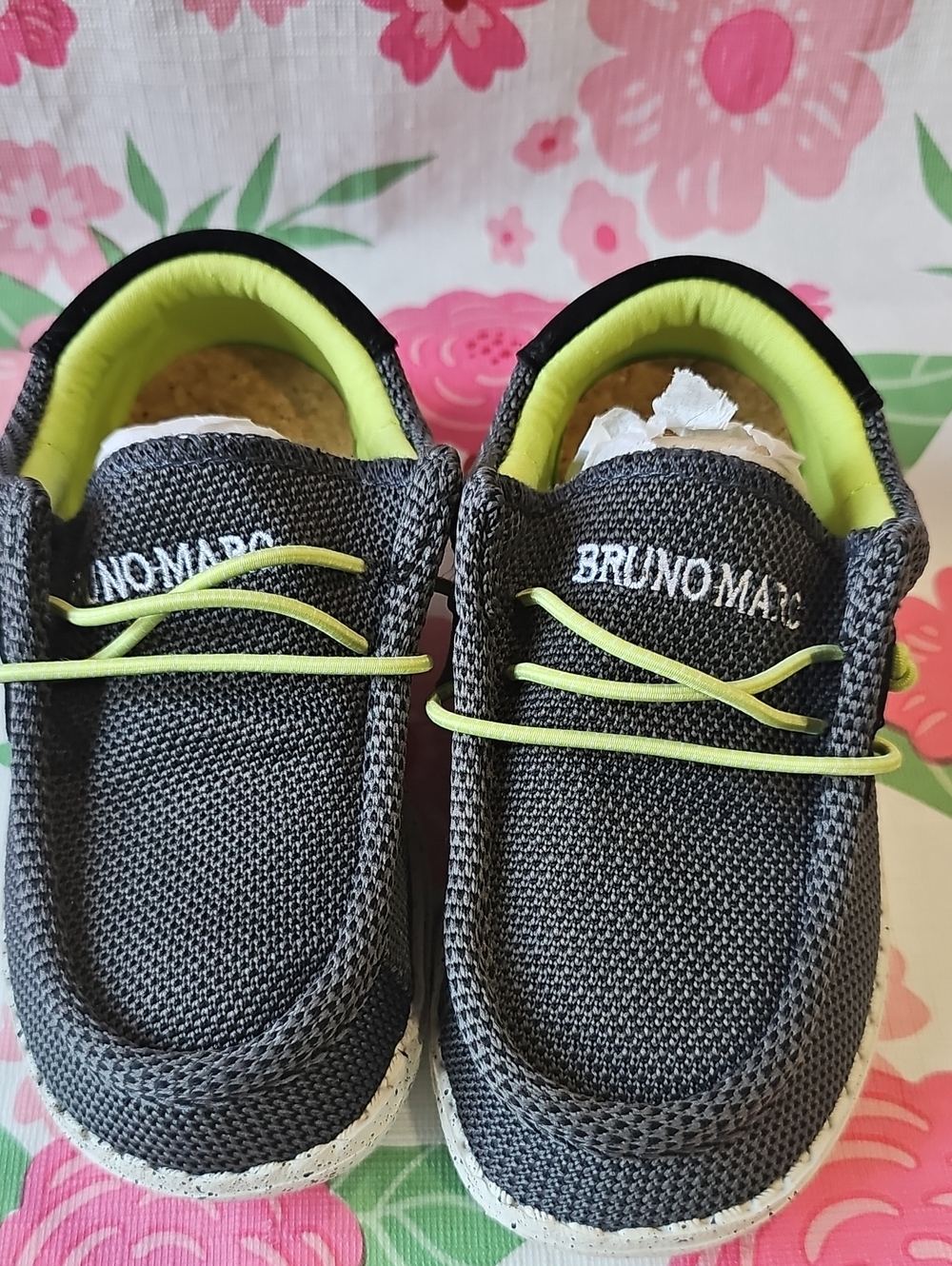 Bruno Marc Kids Gray Sneakers with Lime Interior